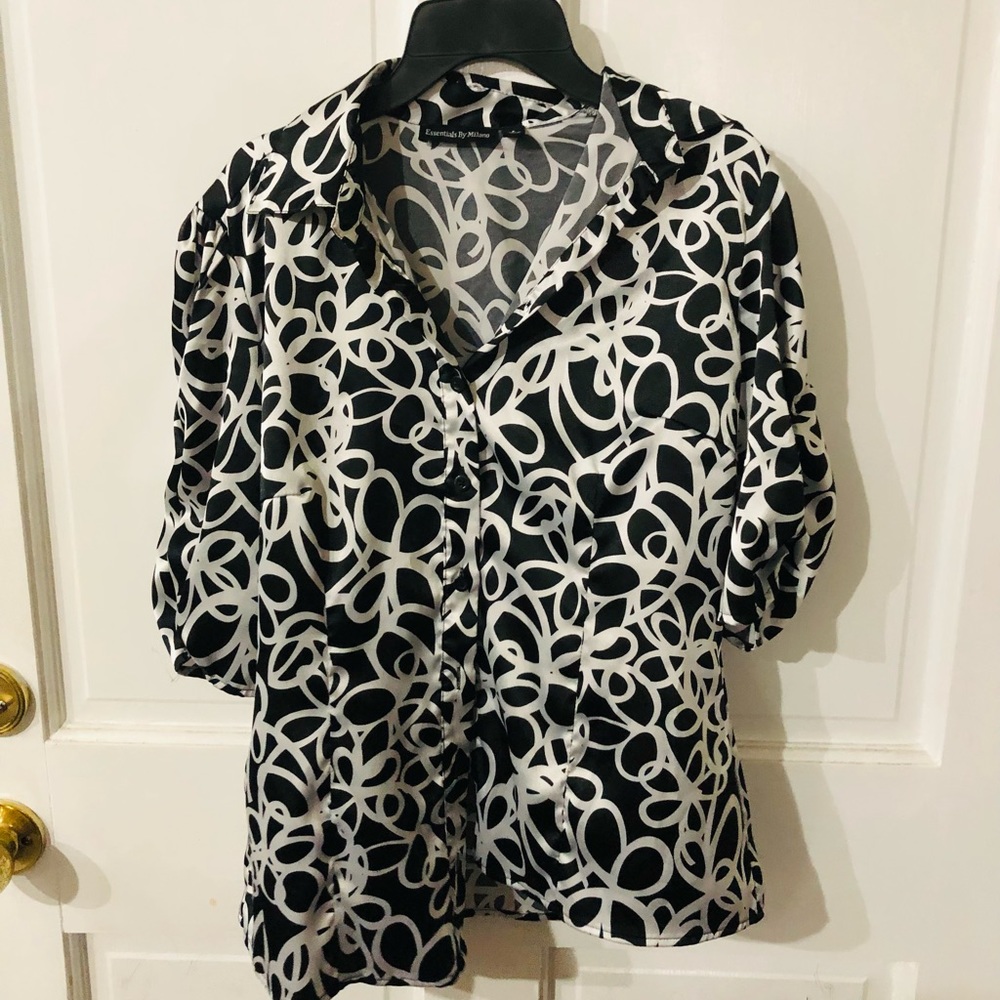 Women’s, buttoned shirt